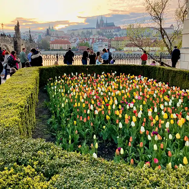 Primavera em Praga com clima agradável